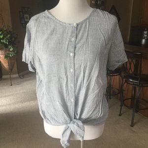 Gap Grey & White Tie Front Top